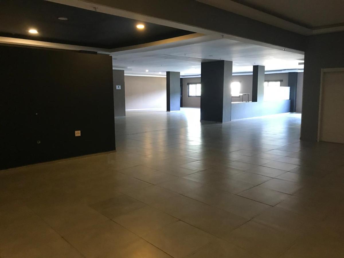 Tugurio Serrano Petropolis  Luaran gambar